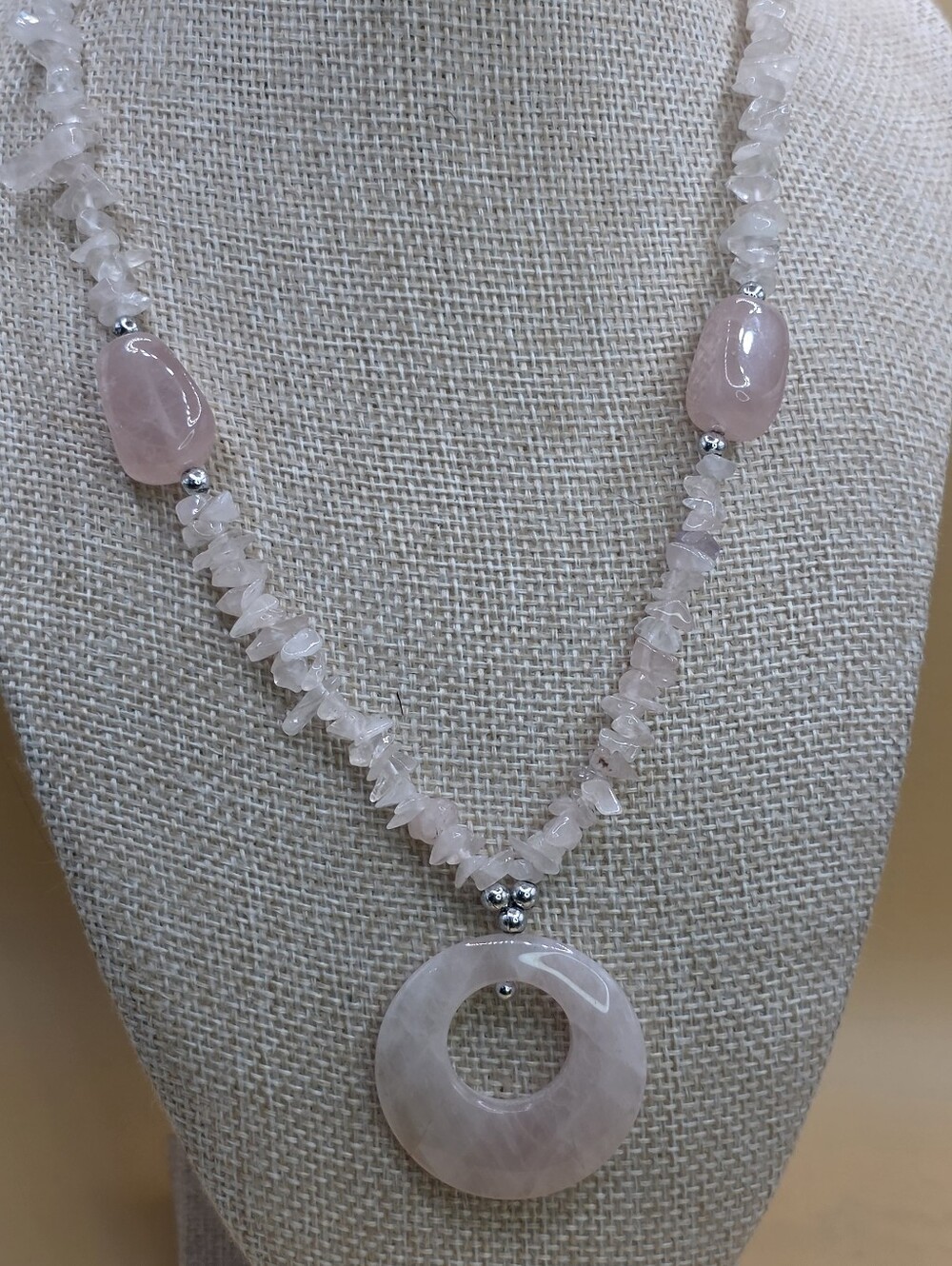 Rose Quartz Chip Necklace with Donut Pendant - Pink